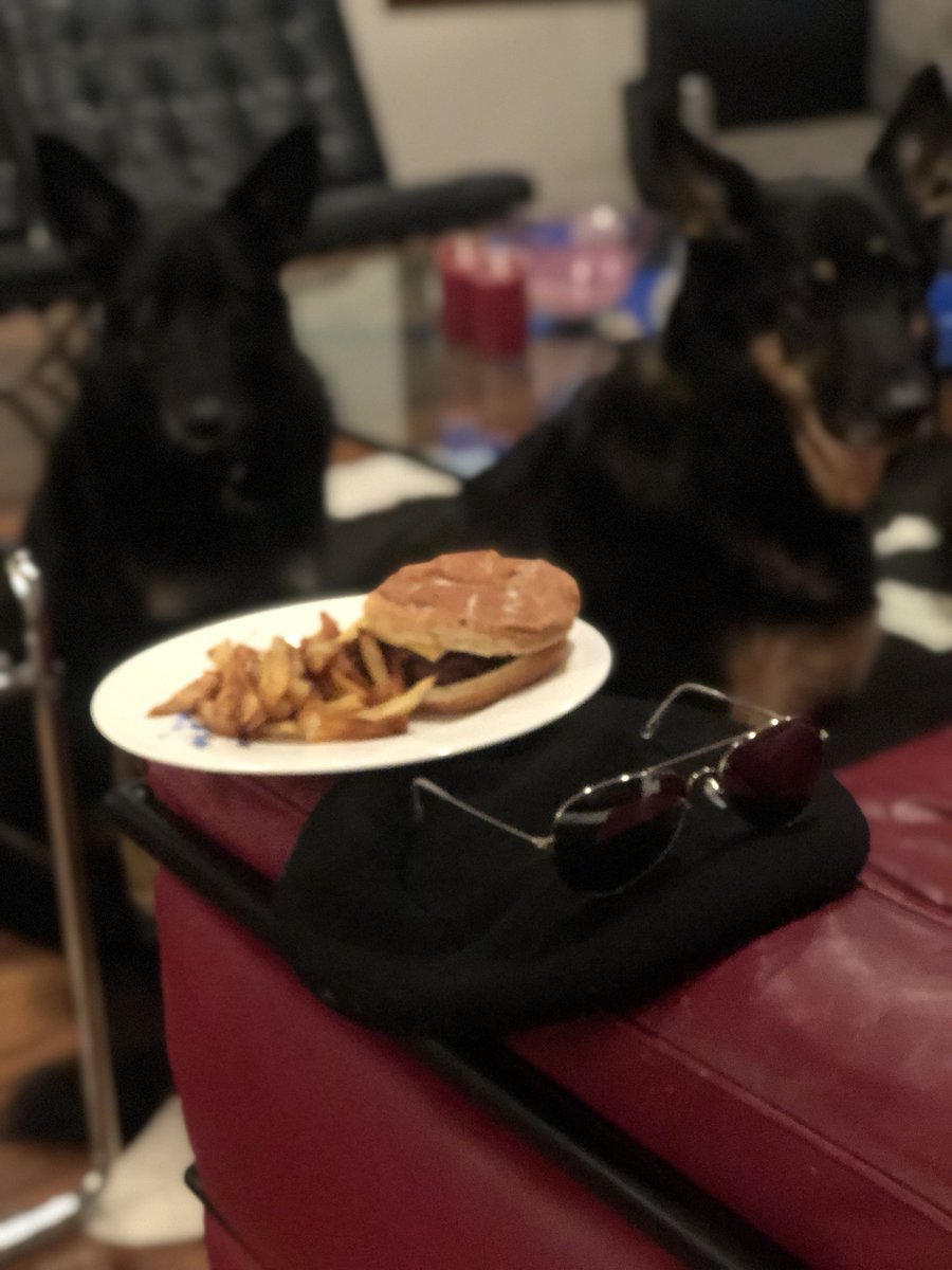 jilf_123's tweet image. Kept you waiting huh? Busy week at #MotherBase Its gonna happen next week! #NoFiddles #Kaz #Medic #MGS #TF2 #Hamburger #Sandwich #DiamondDogs #CarpeDiem