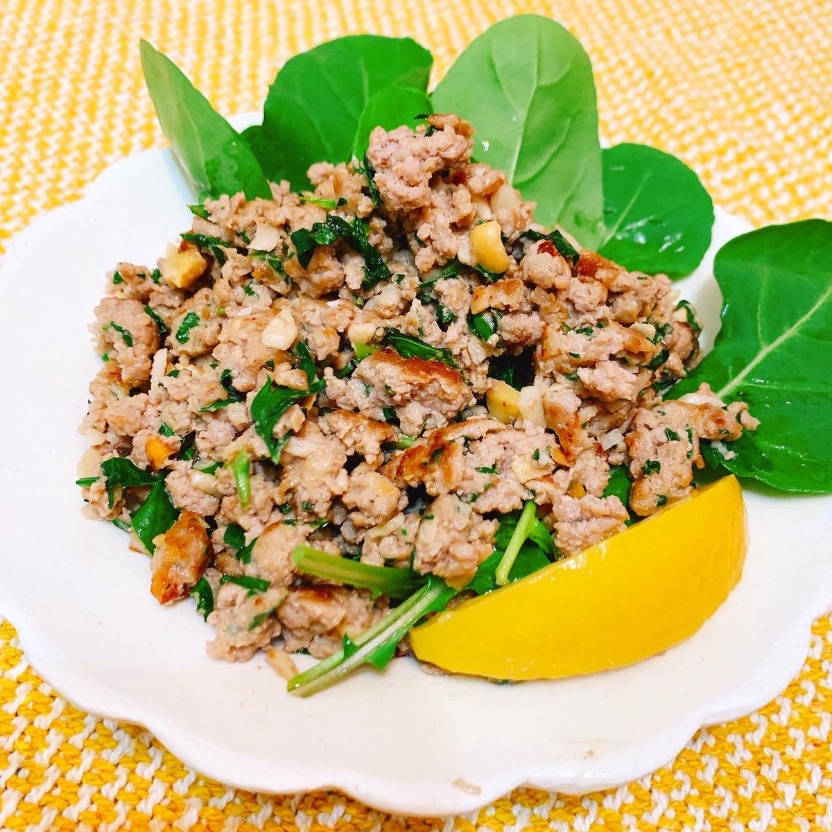 【スキマ飯のスキマ】
『ハーブ=おしゃれは安直 』
ハーブとあつまれどうぶつの森の話。
#スキマ飯
#スキマ飯のスキマ