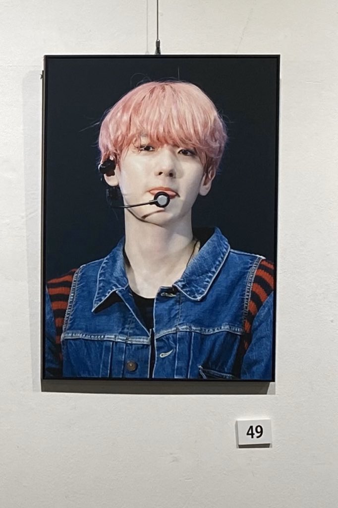 Lucky_B0506's tweet photo. 백현이들 너무 예뻐서 다 겟챠하고 싶었지만..🥺 양일동안 고생 많으셨습니다! 전시회 열어주셔서 감사드립니다. 양일특전+가위바위보로 받은 페브릭포스터 존예에요 ㅠㅠㅠ 액자도 너무 존예입니다요! 수고하셨습니다🙇🏻♀️ 소비러 럭키🤣🤣
#devout2020 https://t.co/jJGGZYTwFd