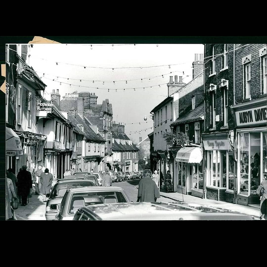 mickscycles's tweet photo. A window into the past
We are closed today, but open again Monday from 10am
Call 07880220291 for any cycling related needs 🚴‍♀️ Happy Sunday ☀️
@stjohnsstBSE
@BSEFlyer
@wlbse
@ourburysteds
@BuryStEdBeyond
#stjohnsstreetbse
#burystedmunds
#Suffolk
#shoplocal
#sunday
#cycling
#SME https://t.co/TYOxDx1A4u