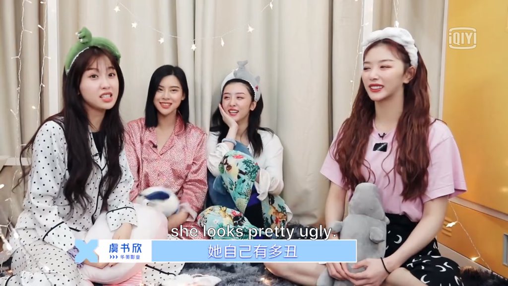 Xiaotang often proudly (jokingly) shares how she’s the most beautiful or prettiest among others.But then, there’s Esther roasting and exposing her