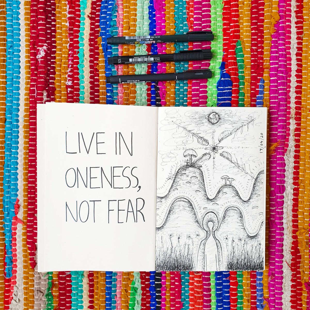 ionaclive's tweet image. One of my paintings that I'm undecided about being finished or not, I named 'powered by oneness, not fear'. To me this is probably one of the most powerful sentences that drives me every day.

Hope everyone has a beautiful day 💛 virtual hugging all of you!