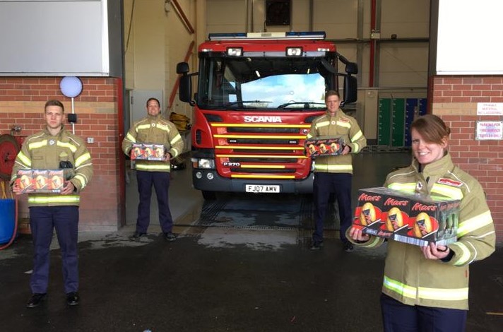 AlfretonFireStn's tweet image. Thanks to @TheSilverXGroup for their very generous donation of Easter eggs for our crews who are continuing to work hard and keep the community safe during lockdown.  These have been shared between all the watches and On-Call personnel.
#StaySafeStayHome
