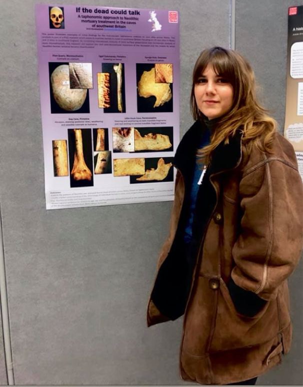 CUBALab's tweet photo. #StudentSpotlightSunday ⭐️ft PhD student @EiriniKonstant9! Eirini's thesis is an integrated taphonomic approach (macro- and microscopic analyses) focusing on the reconstruction of mortuary practices in the Neolithic caves in southwest Britain. #CUArch100 https://t.co/rvBwoClh9f