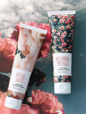 justdonnalife's tweet photo. Want petal-soft hands? Limited edition so get it now! https://t.co/5YHeBikZkB #handcream #petal #flowerpetal #flowers #limitededition #handlotion #softhands #chappedhands #beautyproducts #MothersDay #giftsforher https://t.co/z8fvQN1PWu