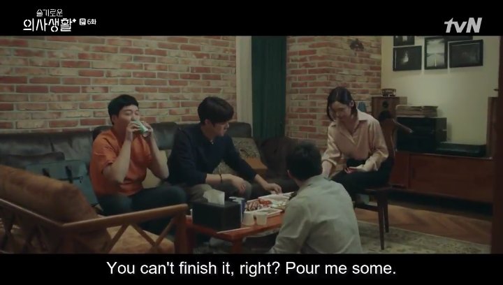 this little detail can melt your heart. ikjun: you can't finish it right? pour me some.it's like saying your problem is my problem too. if the load's too heavy, i'll help you carry it. deoksun & taek shared the same amount of coffee & milk. balance.  #HospitalPlaylist