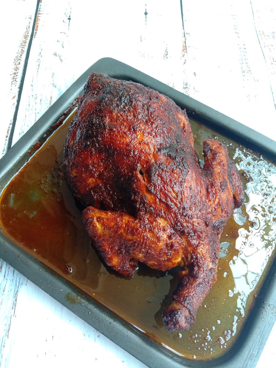 Some dishes want to make you kiss your own hands. Presenting to you Chicken Ghee (roast) Roast Chicken (don’t talk to me about cholesterol right now)  #sundayRoast  #lockdownLife  #chicken  #sundaybrunch