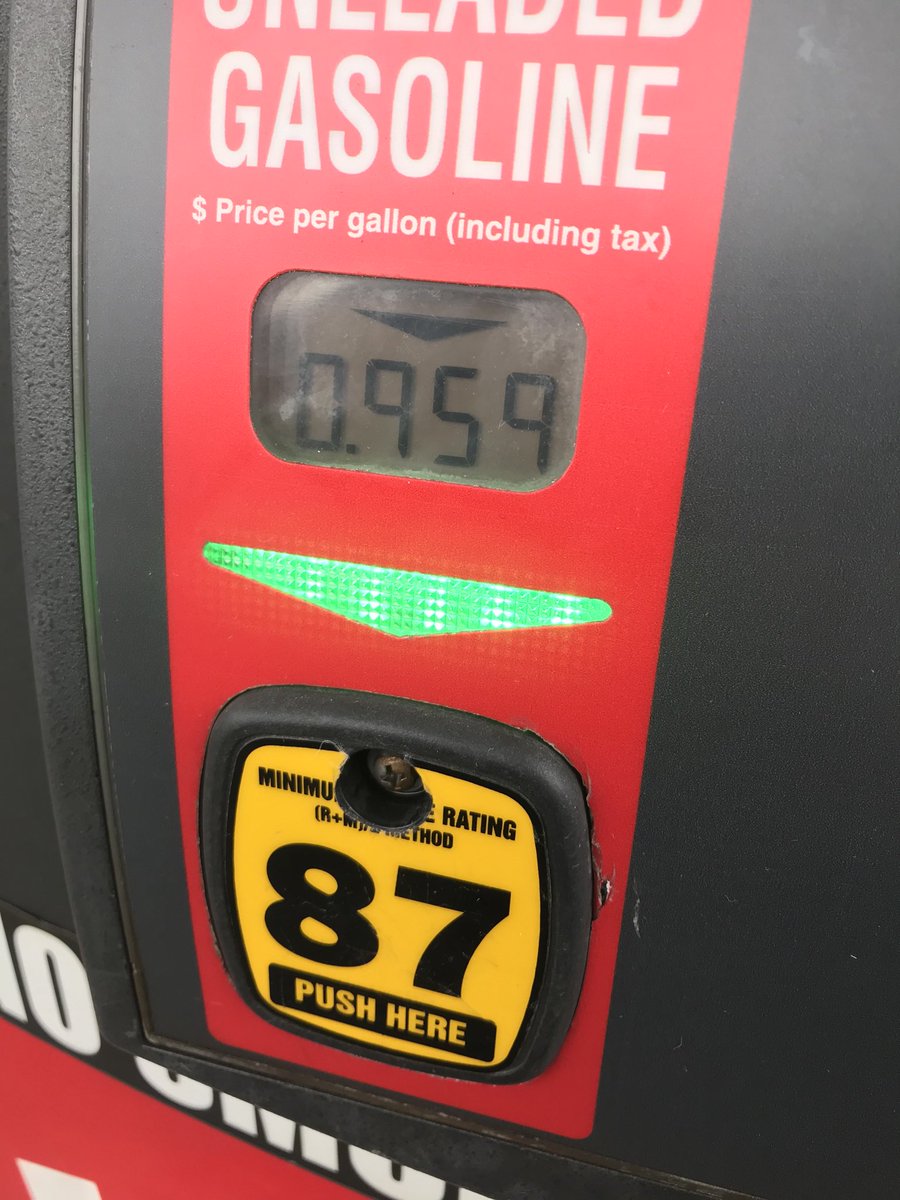 Thanks ⁦<a href="/kroger/">Kroger</a>⁩ ! Not only are your associates helping us get through this with stocked shelves and friendly service, but the Kroger points are paying off at the station.