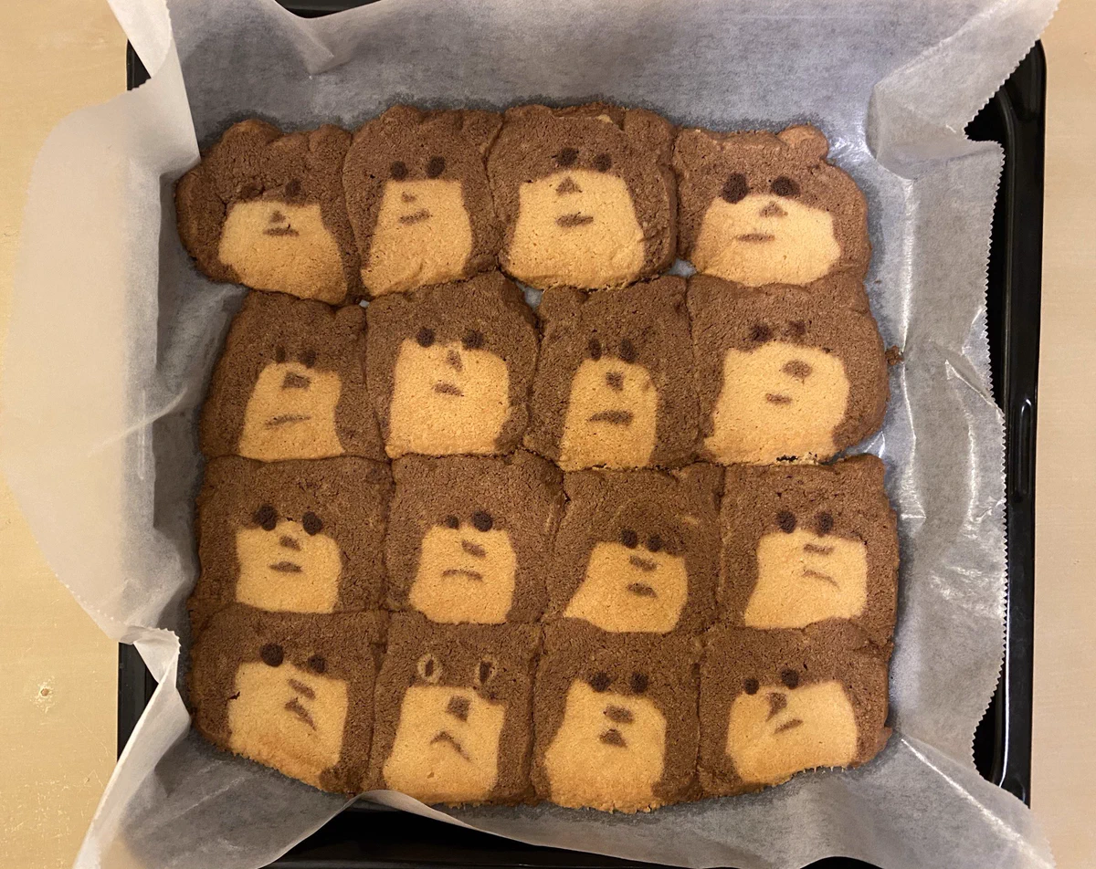 くまのアイスボックスクッキーの配置をミスった結果！密な満員電車のようになってしまったwww
