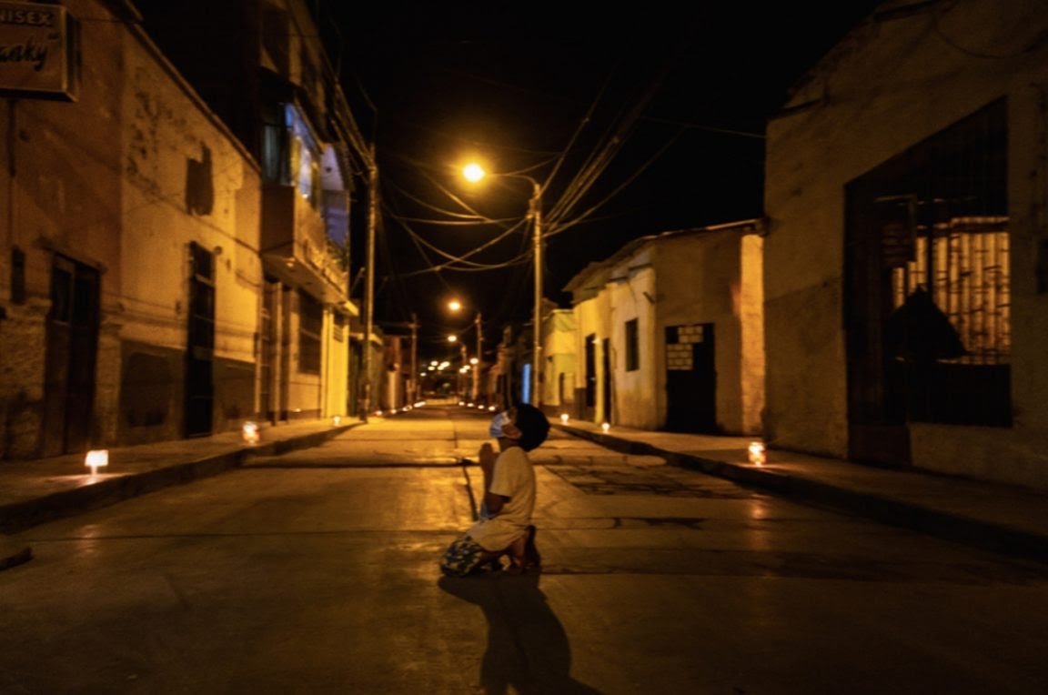 AgneseTestadif's tweet photo. Hai un momento #Dio? 
❤ la preghiera del bambino del #Peru
per chiedere lo stop al #Covid_19 Foto di #ClaudiaAlejandraMoraAbanto #aleteia
@AleteiaIT https://t.co/H7nGQMyOk2