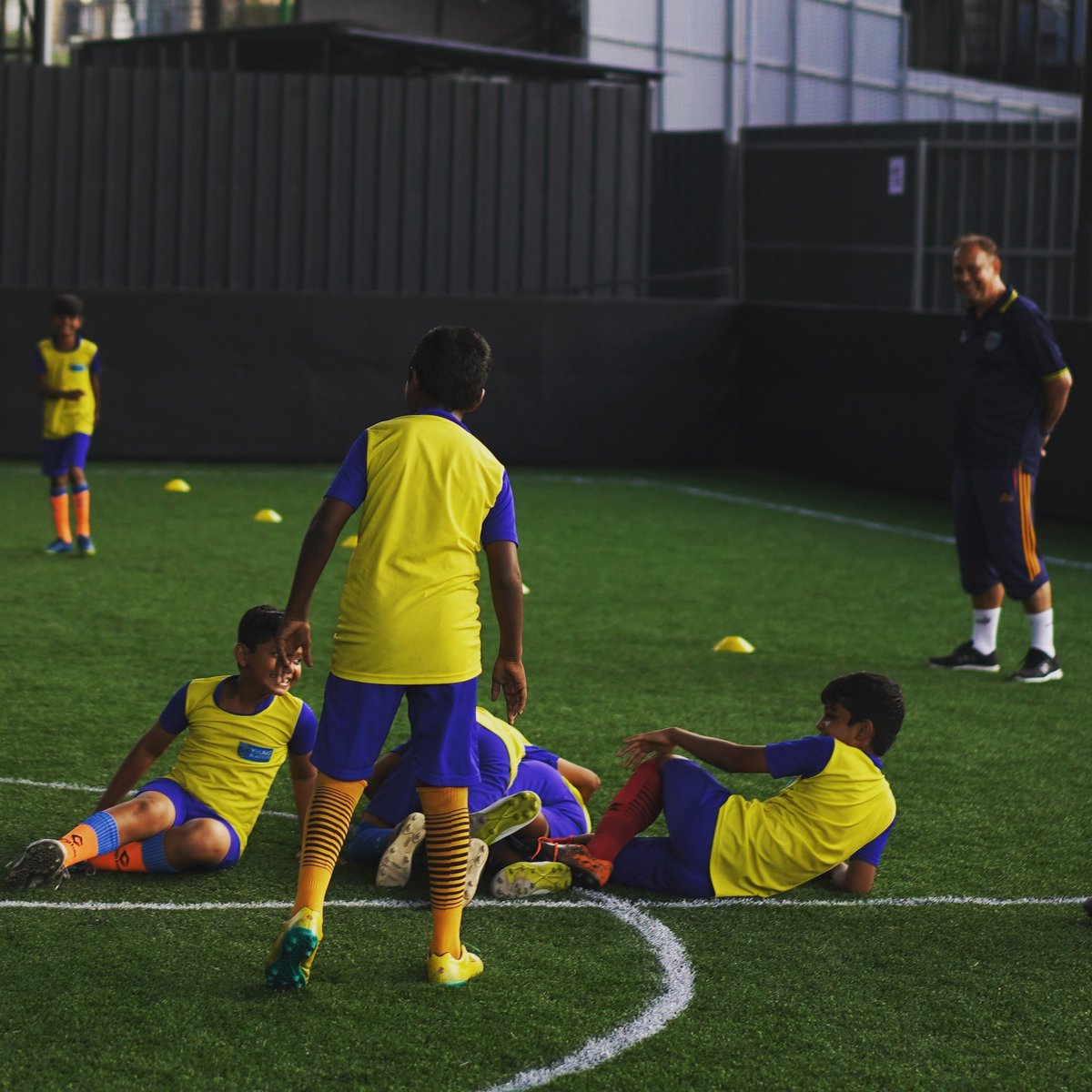 KBYoungBlasters's tweet image. What do you think happened here 🤔? Comment👇🏾

#YoungBlasters #YennumYellow
#Championsinthemaking #YBmoments