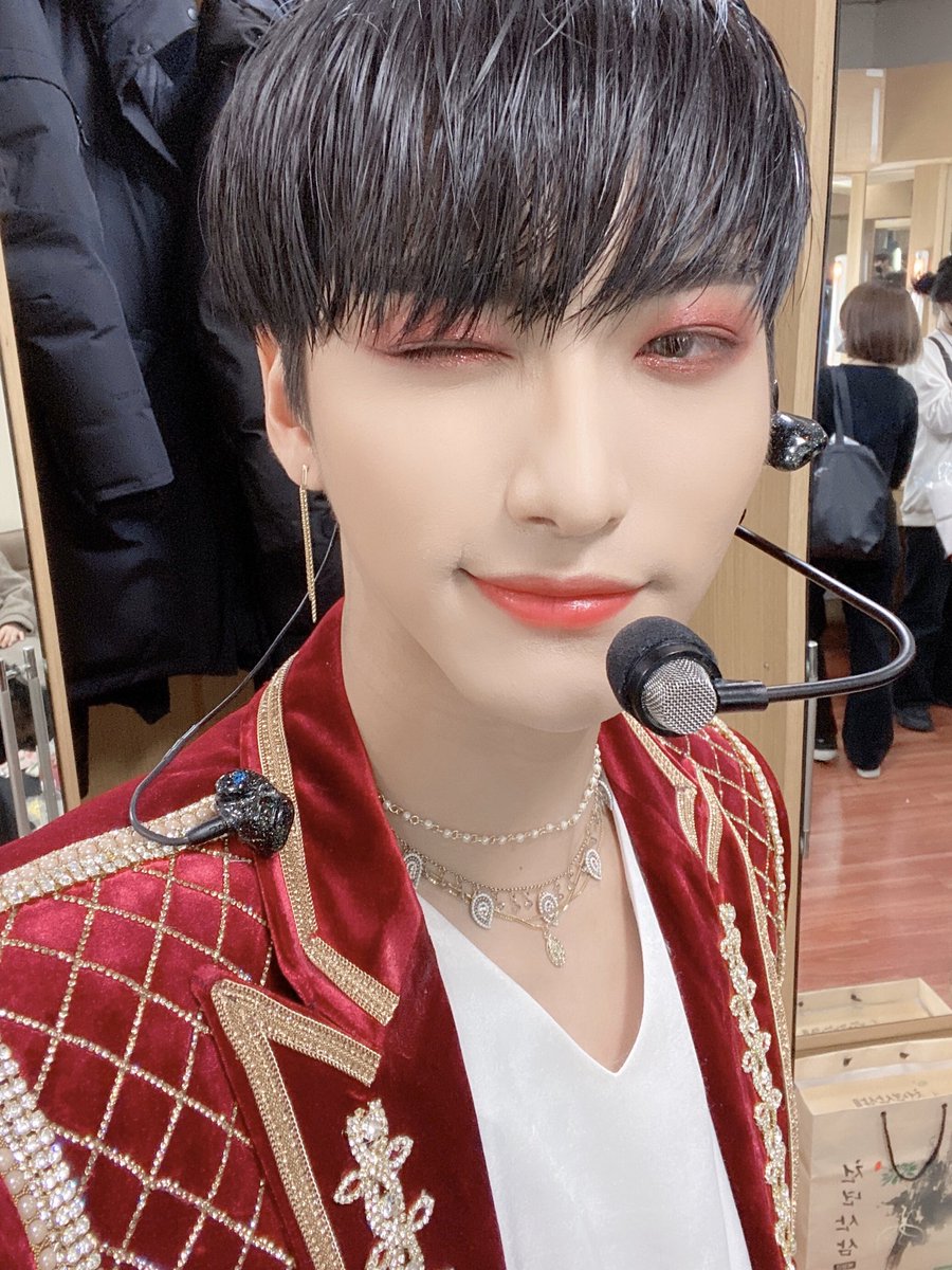Seonghwa& #39;s pictures that i have on my gallery ; a thread; cause i miss him so much and he won& #39;t post