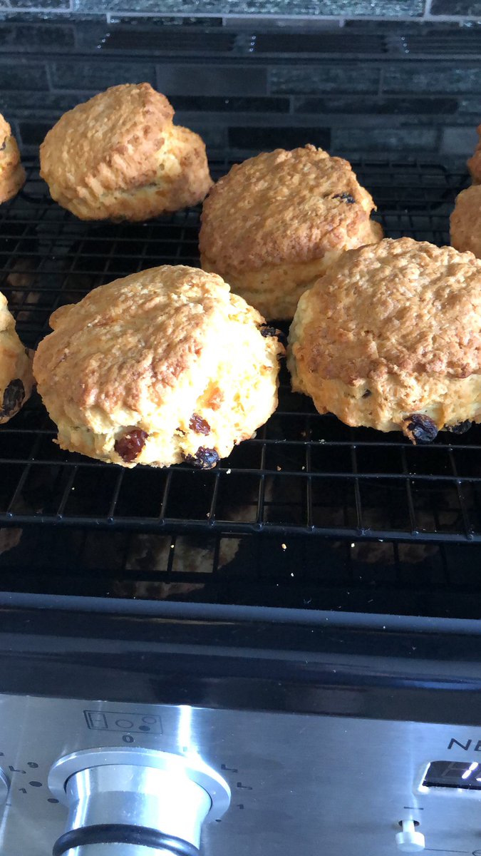 ruthcarson26's tweet photo. @Clive_Turpin They are so nice and far healthier than my gifts https://t.co/f6UdzER5GH