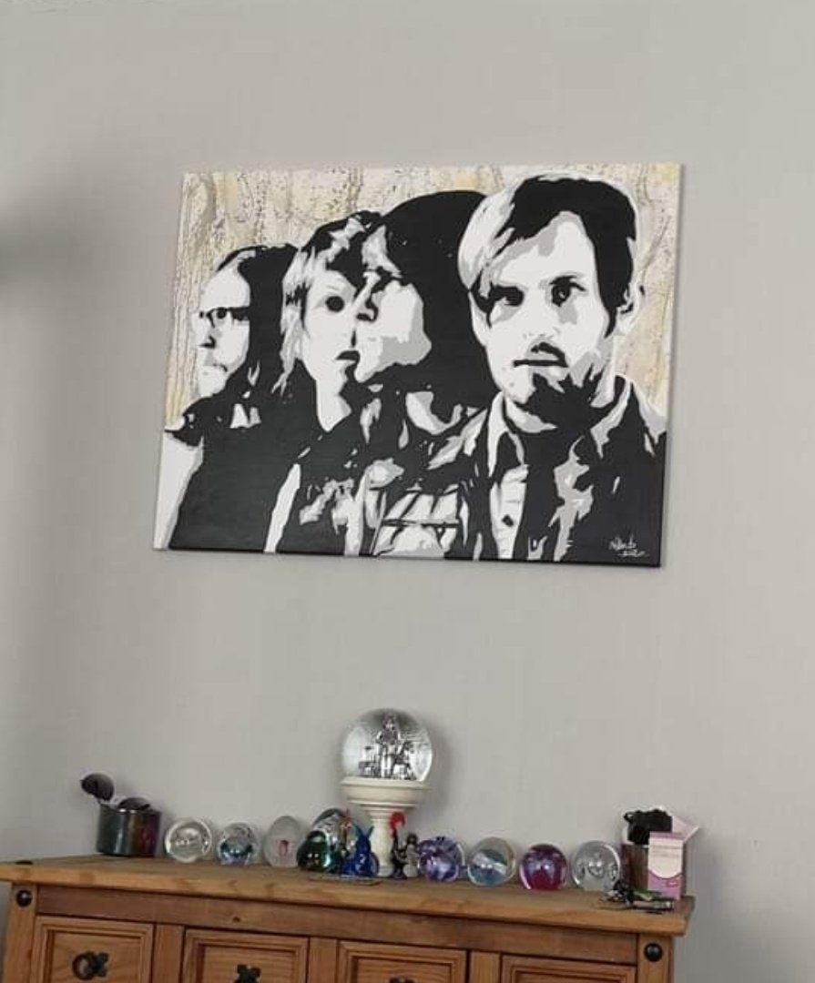tizzyemma's tweet photo. @KingsOfLeon next album cover maybe? Artwork by karl Hewitt of Noo Designs Murals https://t.co/vHT2u46K8t