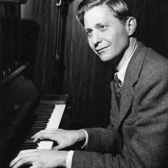 today_classical's tweet photo. #Today in 1915 Birth of #composer Dorian Le #Gallienne #MusicHistory #classicalmusic https://t.co/NxmZY06VZA