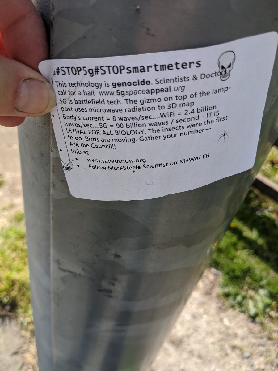 65daysofgary's tweet photo. Run for your lives, the nutjobs are coming and have access to technology!! #sayYesto5G #5gissafe #luddites https://t.co/cZSSXdg7CF