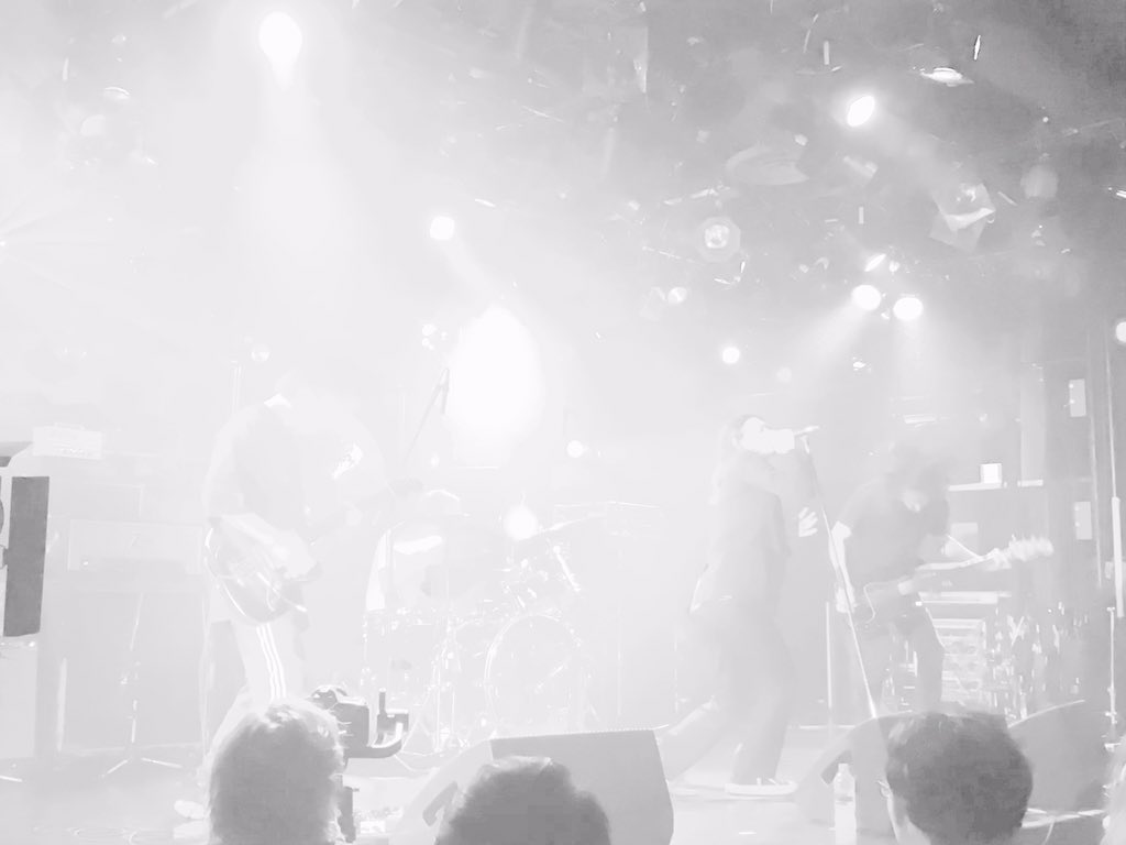 CryptCity's tweet photo. もう少しで配信始まります。

本日21時より、昨年行われた「EarthQuaker Devices Japan tour」の新代田FEVER公演をFEVERのYOUTUBEチャンネル、SuperChatの機能を���用して配信致します。収益は全てFEVERへお渡しします。
 https://t.co/SZuzysUUch
 
是非御覧ください。
#cryptcity #クリプトシティ https://t.co/LgpHwnnp6i