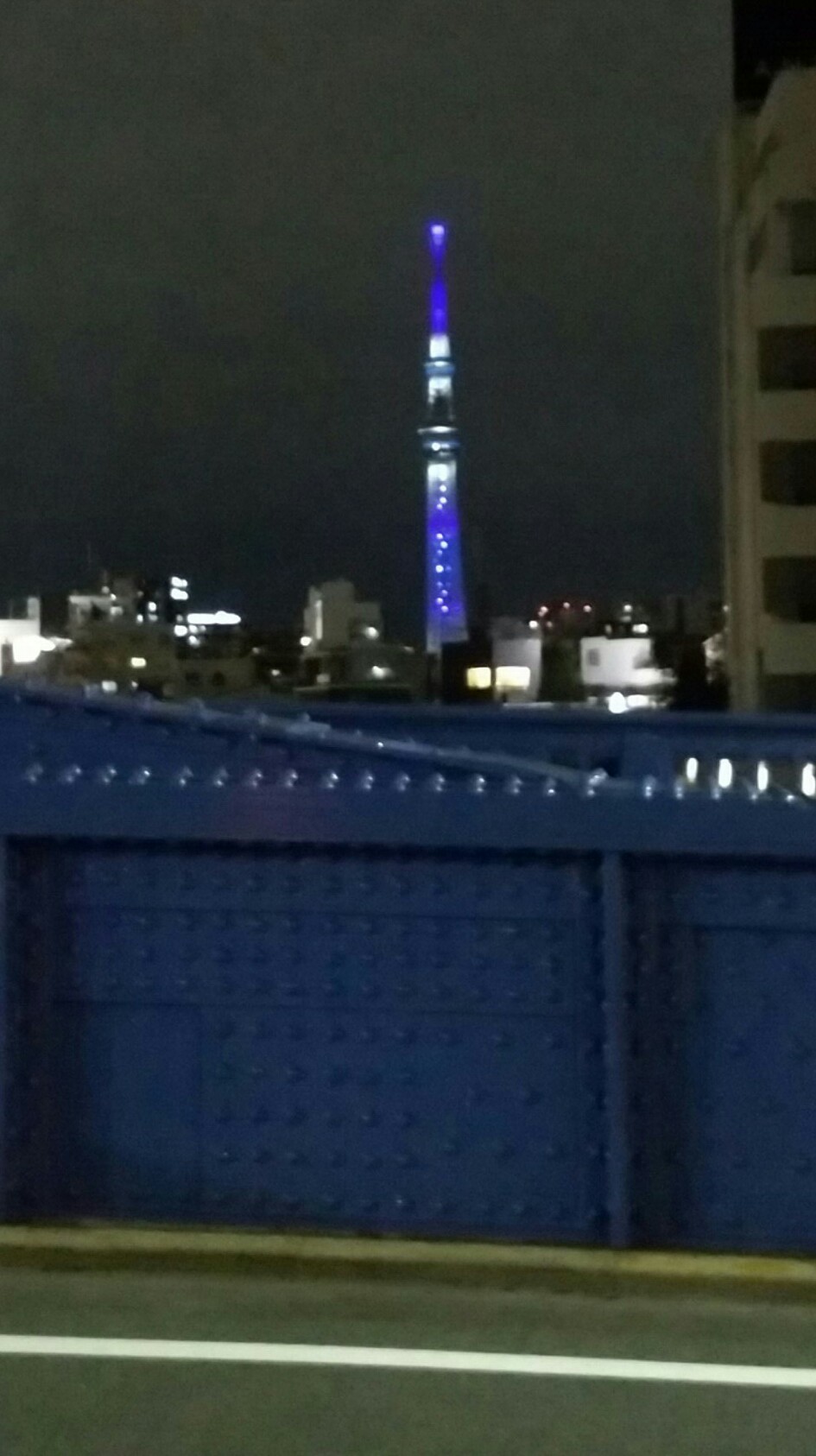 東京のシンボル スカイツリー が青色 水色 の特別点灯 点滅 の理由は お立ち寄り所