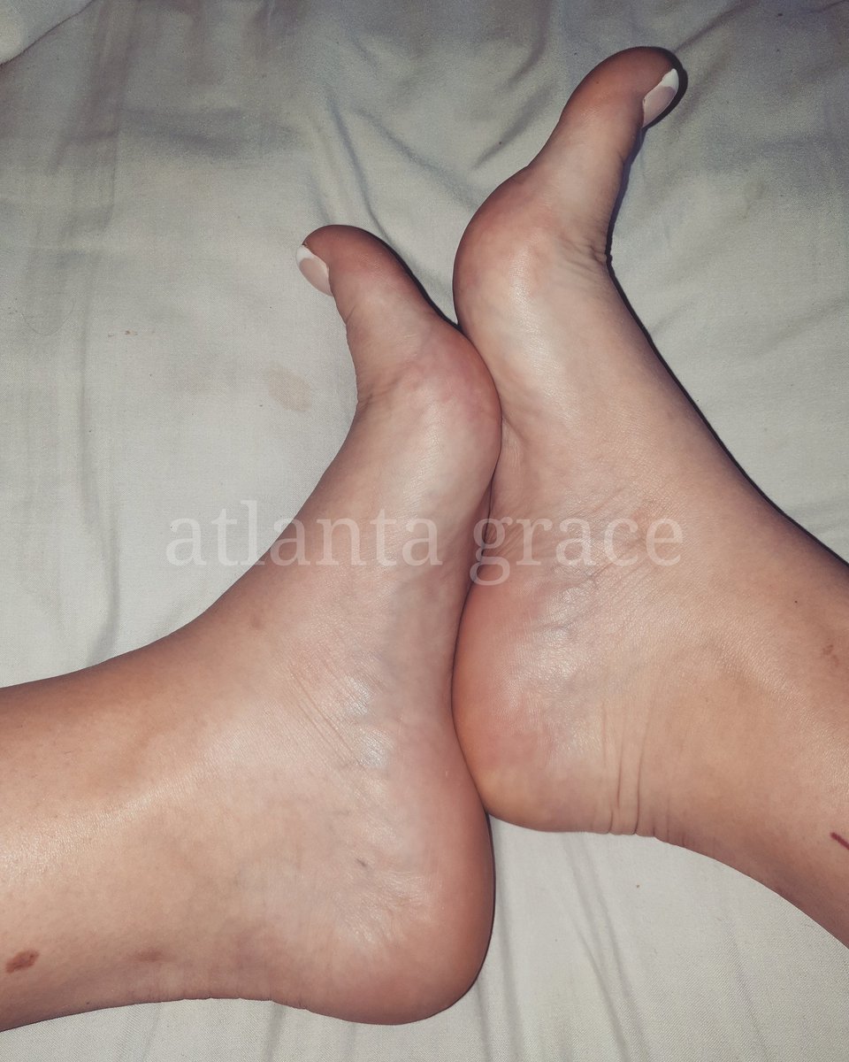 AtlantaGraceF's tweet photo. Happy sunday 😘😈💦 https://t.co/pq9CTtkhq7