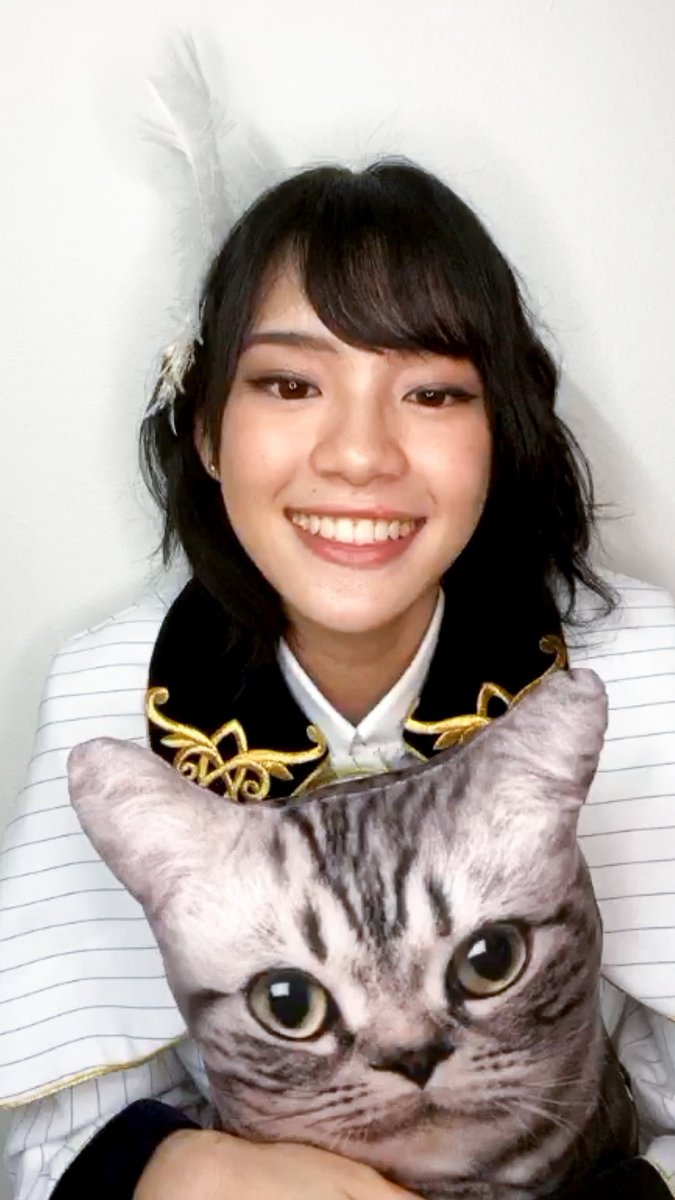 dlwlrma_2108's tweet image. เฌอจะกอดน้อง(แมว)แทนกอดทุกคนนะ
เฌอโอเครมากๆ 
ทุกคนโอเครกันใช่ไหม
พักผ่อนเยอะๆ
เหนื่อยกันมามากแล้วเนอะ
ไม่ต้องขอโทษเฌอ
เฌอขอบคุณทุกคนที่ยังอยู่ด้วยกันนะคะ

ฮืออ ใจม๊าเหลวไปหมด 
รักมากกว่านี้มีอีกไหม
😭😭😭😭😭

#CherprangBNK48 
#gogotogether