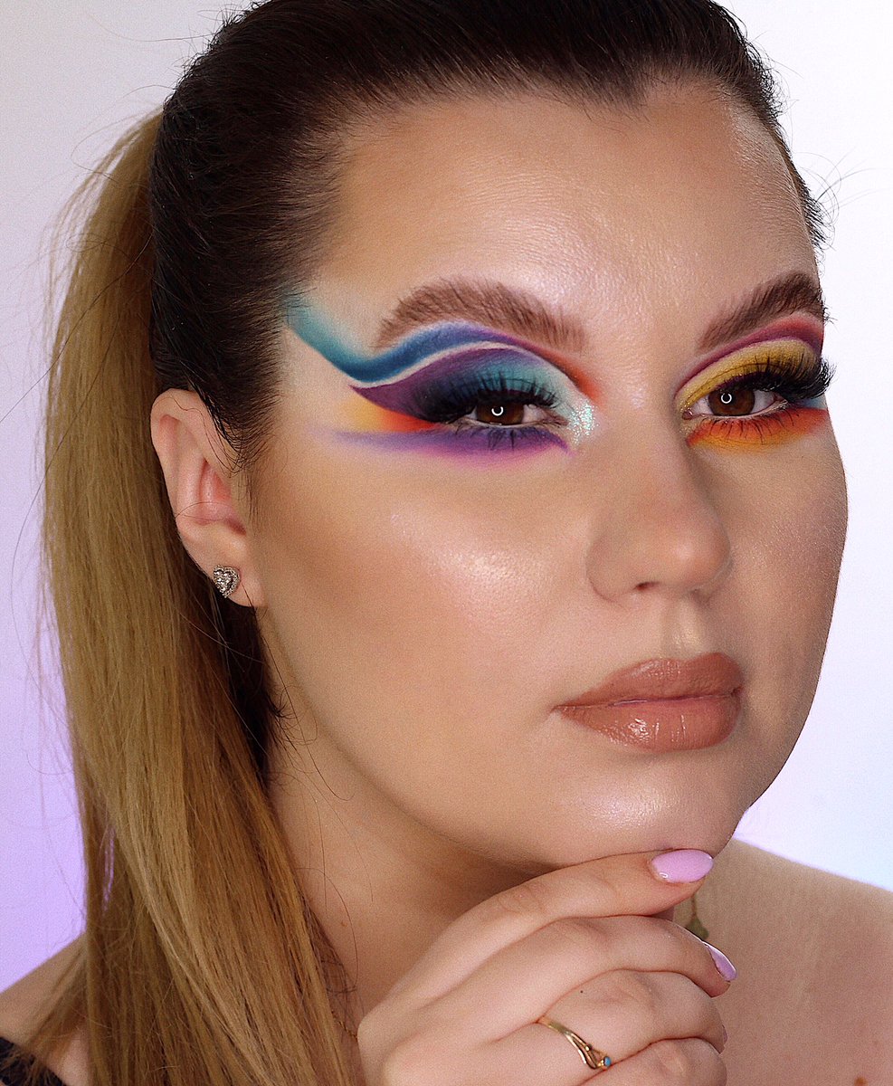 keep_glow's tweet photo. @ABHcosmetics @kingmalimagic @AfterpayUSA I LOVE Brow Wiz Dark Brown https://t.co/aPSpb0NJk7
