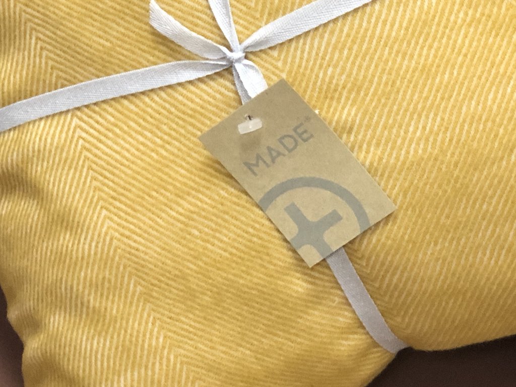 POWED5's tweet photo. Massive thank you to Lauren and the team @madedotcom for the beautiful sofa bed for our Emergency Department. It has made our debrief room so welcoming and will ensure our staff can rest when needed. The kindness shown by so many people has overwhelming. Thank you x https://t.co/EJ4piswKlx