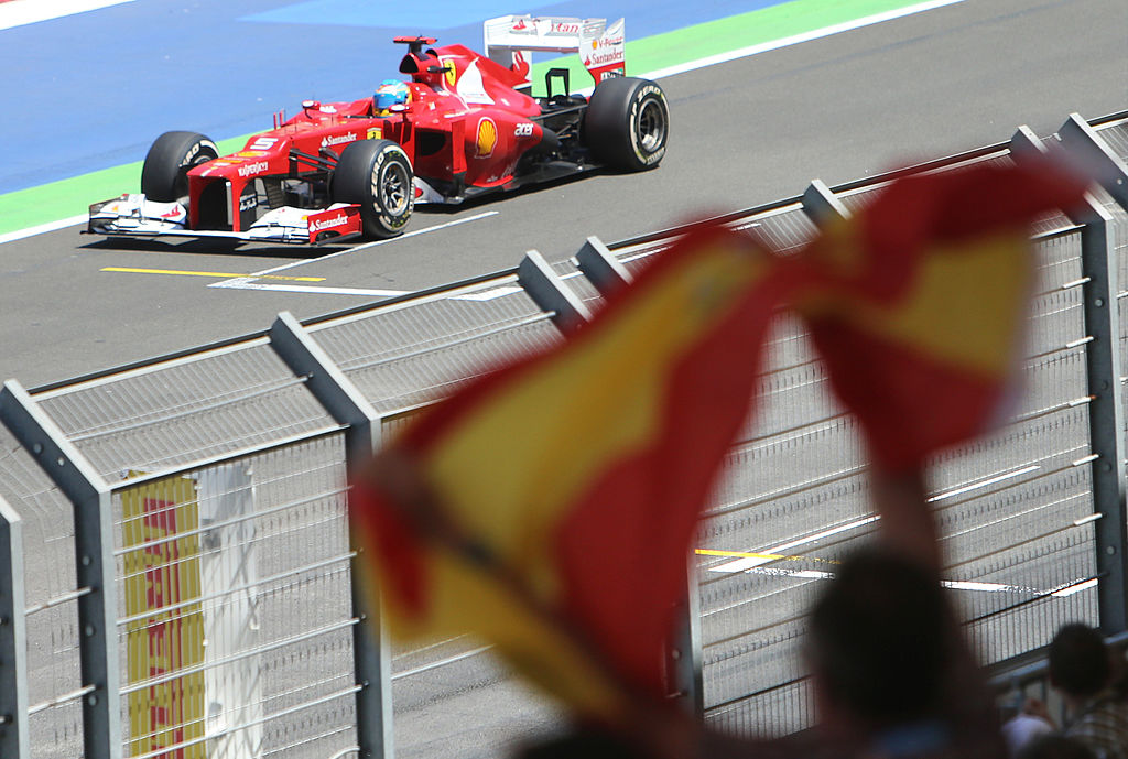 movistar_F1's tweet photo. CARRERÓN. Así, con mayúsculas.
Gran Premio de Europa 2012. Esta noche a las 22.20h. en Movistar Fórmula 1. https://t.co/g5dICgWTkn