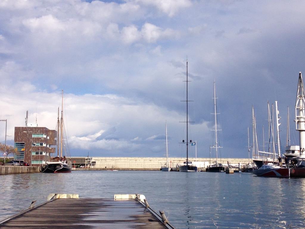 bada_row's tweet photo. CAT ✔️   Ganes de remar? Des d’aquest pantalà sortirem amb els bots 🚣🏼 de rem de mar de @falconracingEU al port de Badalona ... vindreu? 🤩
#rem #remo #rowing #aviron #remdemar #remodemar #avirondemer #coastalrowing #badalona #costabarcelona #mar #mer #sea https://t.co/tbj3PJMtKF