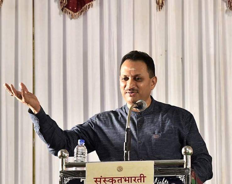 ShrjithR's tweet photo. #WeLostHopeBSY..we want @AnantkumarH next CM.. https://t.co/ZxI2RwKxG2
