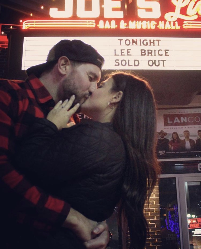 JoesRosemont's tweet photo. Some of the BEST moments don't even happen on the stage. Share your shot of your first date, reunion or just being with your favorite people at #JoesLive

📸 Trina &amp; Scott 💍@leebrice https://t.co/mnbQHPafNZ