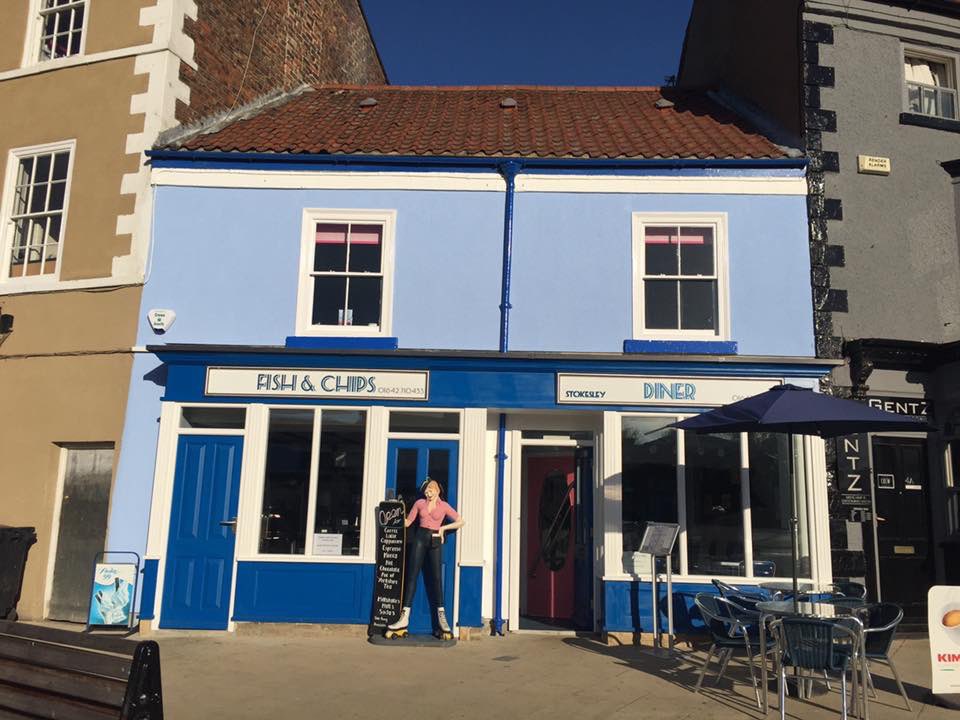 lmsents's tweet photo. Today's shotutout goes to our local Fish &amp; Chip Shop @stokesleyfish! 🐟🍟 

They provide the best fish &amp; chips to take out or eat in in their American themed Diner! 🍴 https://t.co/wsPqOcqn9v
