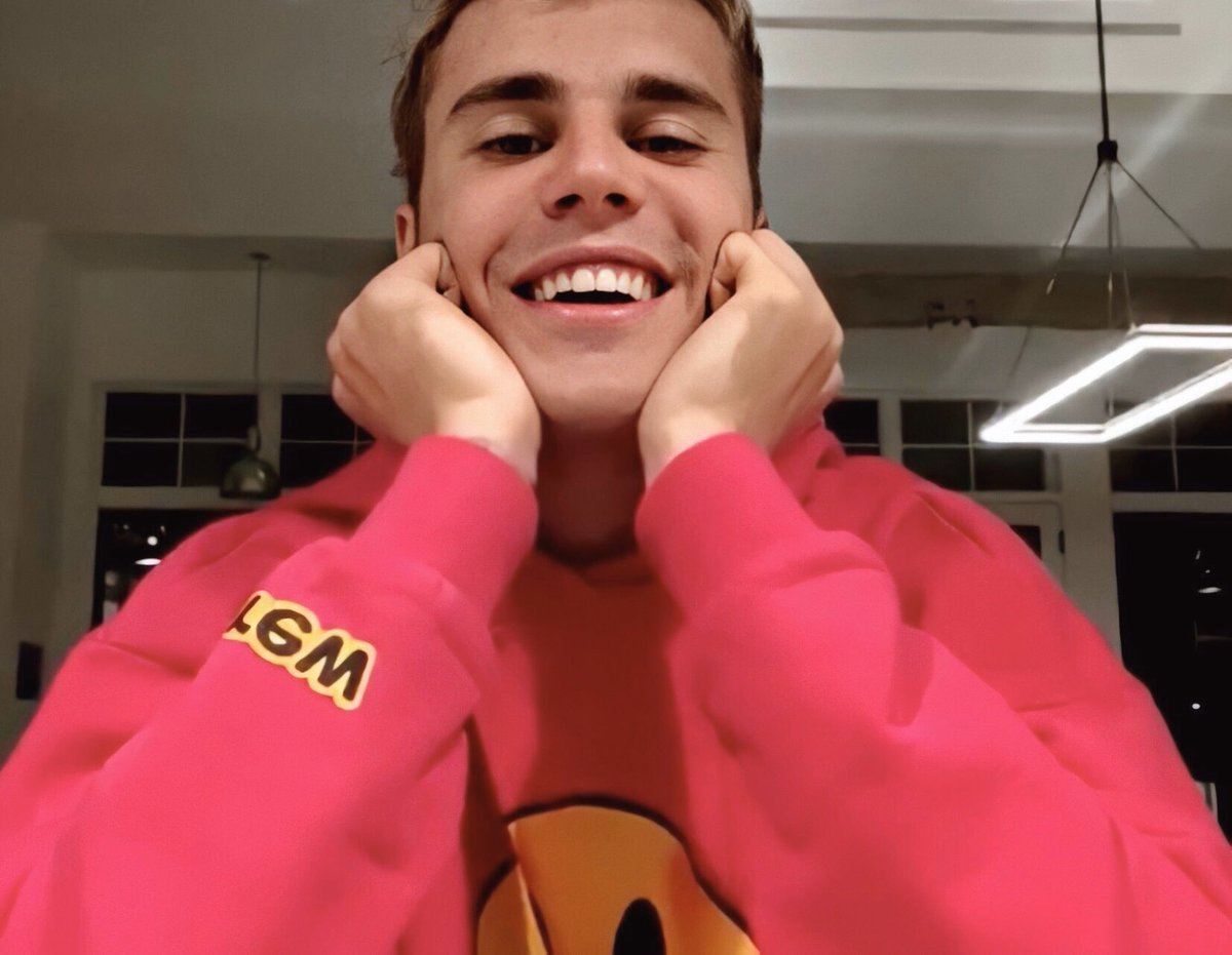 biebsreact's tweet photo. https://t.co/DImOtqxZZ6