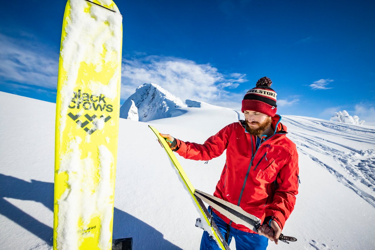 CameronRossHall's tweet photo. Whilst the ski season may be over for another year, what a phenomenal winter it was. Here's a few more highlights from an all time, powder filled two months in #Revelstoke. Incredible #skiing conditions both in resort & in the backcountry #ReliveREVY #TheRealStoke #Revelstoked https://t.co/N4tR5CYk5I