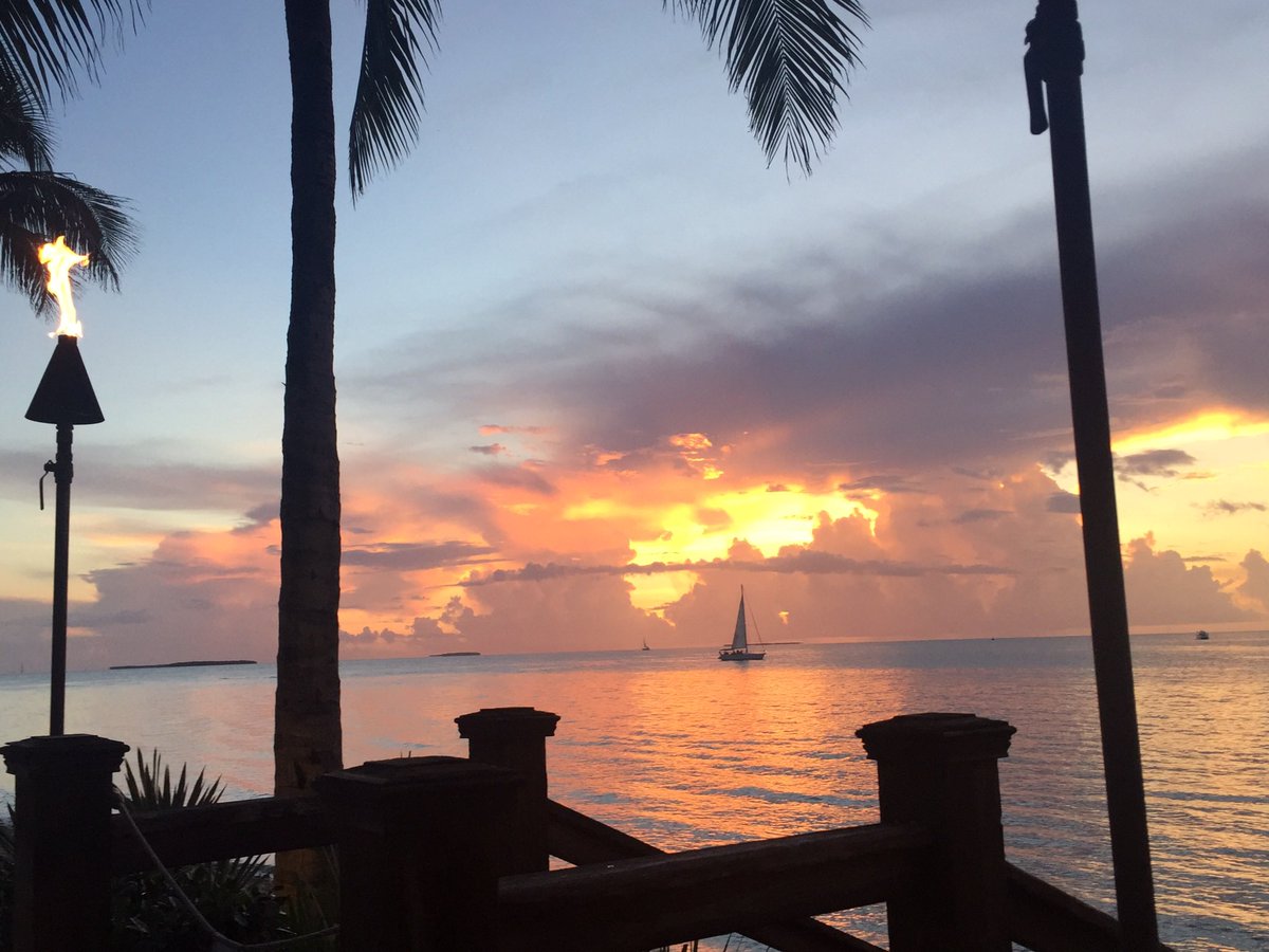 Day 15: I love a good sunset! One In Colorado and one in Key West #MGEBetterTogether <a href="/MGE_Gators/">Mission Glen Elementary</a>