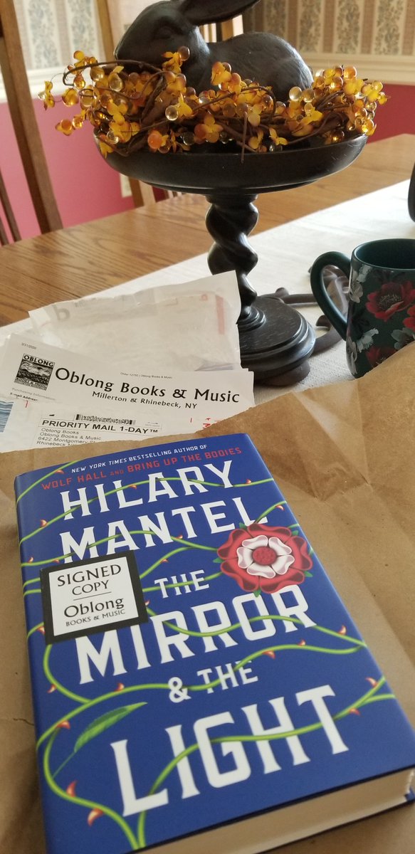 talelady's tweet photo. My awesome hubby knows my addiction to all things #Tudor. For my 'quarantine' birthday he ordered The Mirror and the Light - the final installment in the amazing Hilary Mantel's Cromwell trilogy from @OblongBooks ! Can't wait to begin! #quaranreading https://t.co/pGkAh4h85L