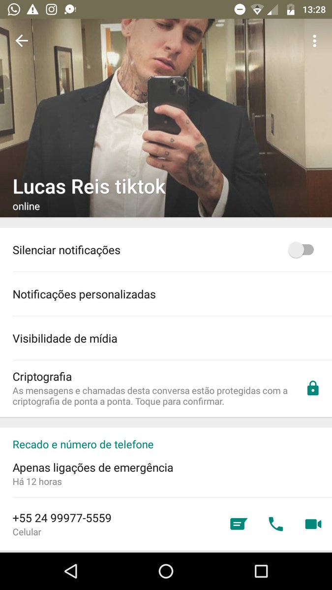 _lailou's tweet photo. @cigannaobliqua vão mandar mensagens fofas pra ele no wpp meninas ✌️😎 https://t.co/xYUETpjvjI
