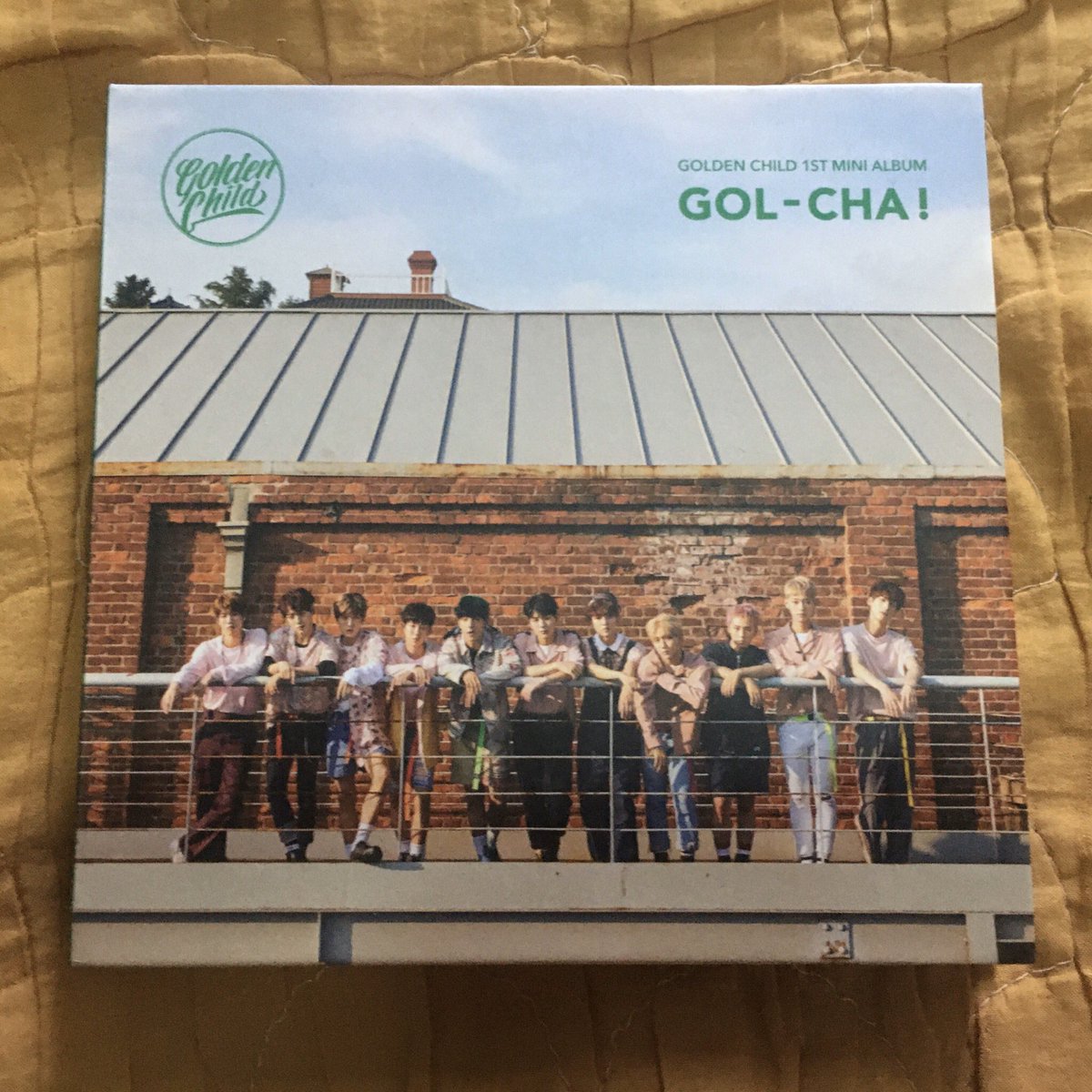 BabyLShop08's tweet photo. ลดพิเศษสำไปเลยค่ะะะ ประชดตกงานเพราะโควิด!!! อัลบั้มแรกของกดช. อัลบั้ม GOL-CHA ของ Golden Child 
- การ์ดจางจุน
-เฟรมยองแทน
ลดเหลือ 300 พร้อมส่งฟรี  ""แถมผ้าเชียร์พี่วาย"" คุ้มสุดๆไปเลย สนใจ dm มาได้เลยค่ะ #Golden_Child #ตลาดนัดgoldenchild  #RoadToKingdom #กดช https://t.co/jQhpvpdI76