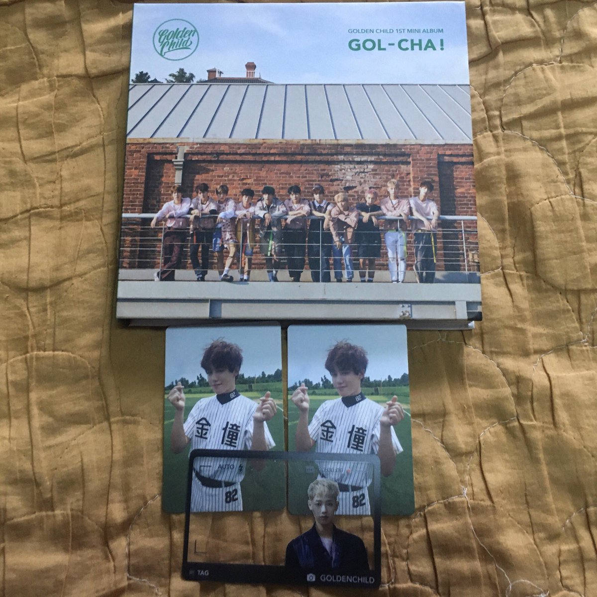 BabyLShop08's tweet photo. ลดพิเศษสำไปเลยค่ะะะ ประชดตกงานเพราะโควิด!!! อัลบั้มแรกของกดช. อัลบั้ม GOL-CHA ของ Golden Child 
- การ์ดจางจุน
-เฟรมยองแทน
ลดเหลือ 300 พร้อมส่งฟรี  ""แถมผ้าเชียร์พี่วาย"" คุ้มสุดๆไปเลย สนใจ dm มาได้เลยค่ะ #Golden_Child #ตลาดนัดgoldenchild  #RoadToKingdom #กดช https://t.co/jQhpvpdI76