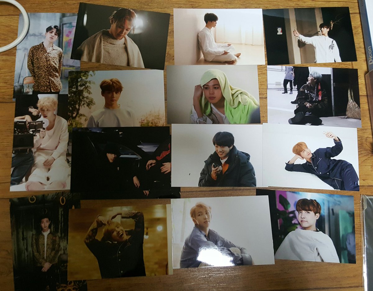 Le55893483's tweet photo. 방탄굿즈양도해요
#오늘굿즈 #럽셀콘굿즈 #머스터굿즈 #윙파콘굿즈 #btsbvb #이미지피켓 #콘서트포카 #오늘 #포스터 #인화사진 #방탄굿즈양도 #bt21굿즈 #렌티큘러키링 #일본앨범 #오늘엽서 #프포 #앨범양도 #bts포카 #푸마엽서 #오늘인화사진 #방탄소년단굿즈 #bts굿즈 #DVD #럽셀포스터 #컨셉북 https://t.co/ArSYgGGLKD