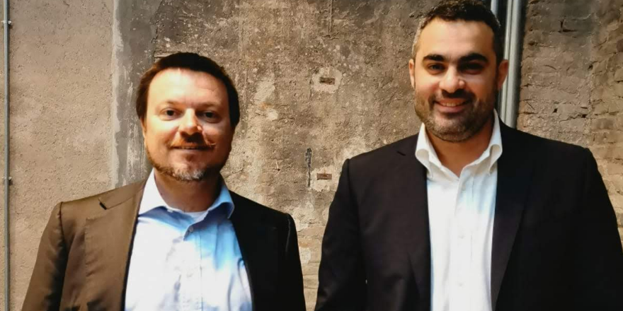 erstartup's tweet photo. 📣 #Startup VS #coronavirus ❗
#Immersio startup di #Parma, usa la realtà aumentata contro il #COVID19.
Al via la sperimentazione di una nuova tecnologia che permetterà di ridurre i rischi di contaminazione da #COVIDー19 in sala operatoria.
https://t.co/fMgDWoWn4w #VR #AR https://t.co/SfkAW8VU5T