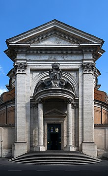 La Iglesia de San Andrés al Quirinal, una de las más bellas obras de Bernini y el barroco. Pequeña, lujosa, barroca en toda su expresión. La cúpula, por Dios, la cúpula...