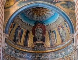 San Pablo dentro de los muros es una iglesia poco conocida. De rito anglicano, es una de las 4 iglesias góticas de Roma. ¿Cuáles son las otras?.