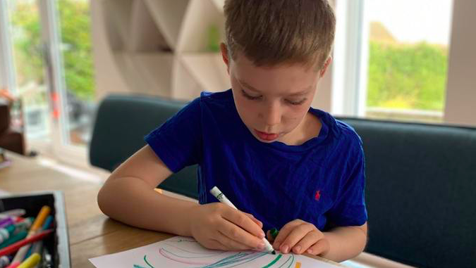 frommetoyou01's tweet image. Homeschooling? Need some help? Our family Letter Writing Challenge gets you and your kids write and drawing letters  #charitytuesday #lettersconnect #homeschooling itv.com/news/2020-03-3…