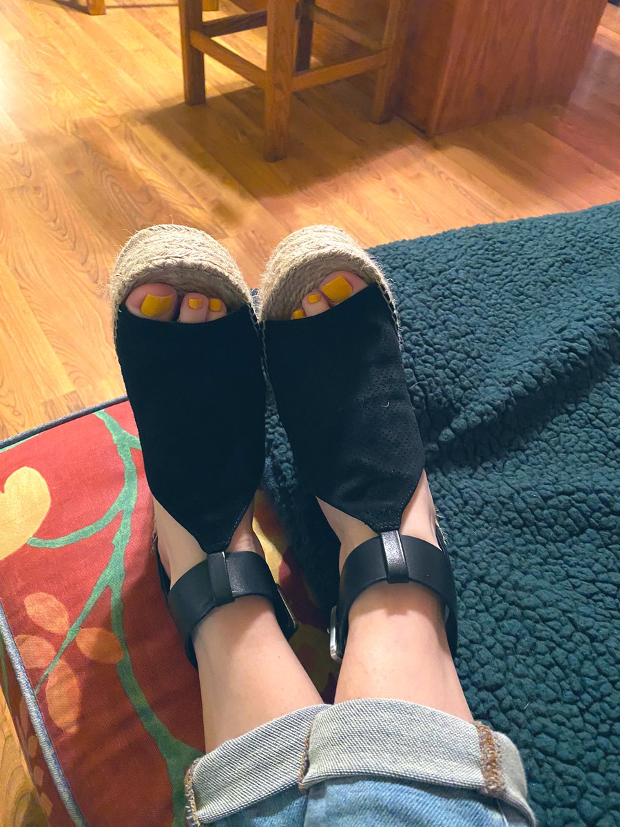 JML's Shoes tweet media