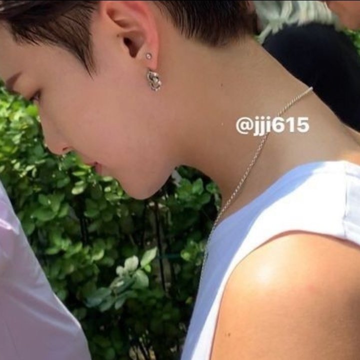 – i really thought hoshi had zero moles,, bUT it's just hidden on his left ear, back of his neck, and one on his shoulder. he also have moles on his arm