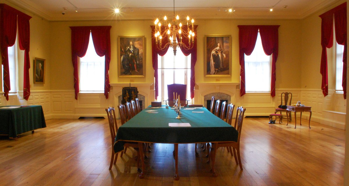 RevSpaces's tweet photo. Ever wanted to hold a meeting in the Council Chamber of the #OldStateHouse or the main hall of @OSMHBoston? Now's your chance! Spice up your WFH life with these Zoom backgrounds. https://t.co/O9rsXwJ7cf