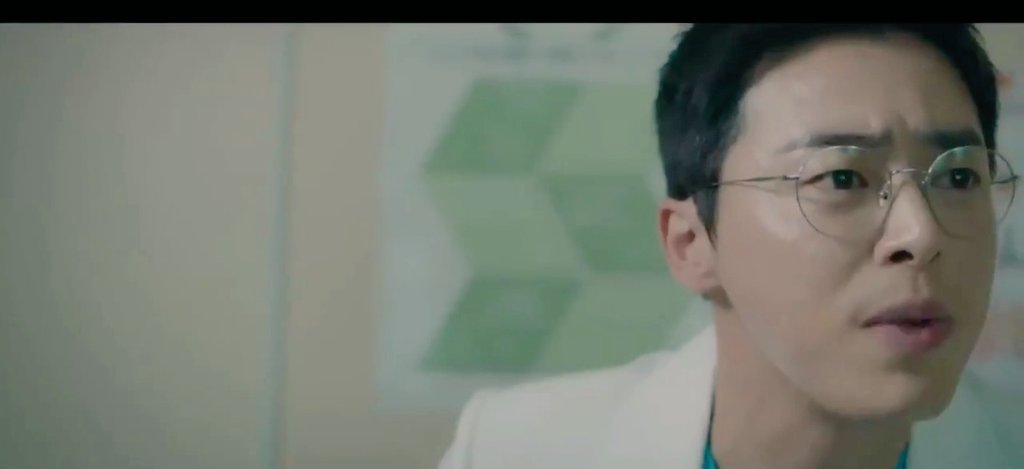 This part here where he said "WHAT ARE YOU TALKING ABOUT"  IK JUN is really the CLOWN in this group  #HospitalPlaylist