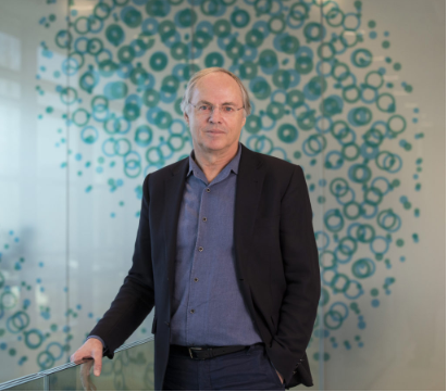 @LabOfTheFuture (@labofthefuture) on Twitter photo We're thrilled to have Prof <a href="/HansClevers/">Hans Clevers</a> joining us at #LaboftheFuture2020. Hans is group leader <a href="/_Hubrecht/">Hubrecht Institute</a> and on the Board of Directors <a href="/Roche/">Roche</a>. His team recently developed a new genetic tool to label specific #genes in human #organoids: bit.ly/39vMEU5 #Lgr5 #stemcells We're thrilled to have Prof <a href="/HansClevers/">Hans Clevers</a> joining us at #LaboftheFuture2020. Hans is group leader <a href="/_Hubrecht/">Hubrecht Institute</a> and on the Board of Directors <a href="/Roche/">Roche</a>. His team recently developed a new genetic tool to label specific #genes in human #organoids: bit.ly/39vMEU5 #Lgr5 #stemcells