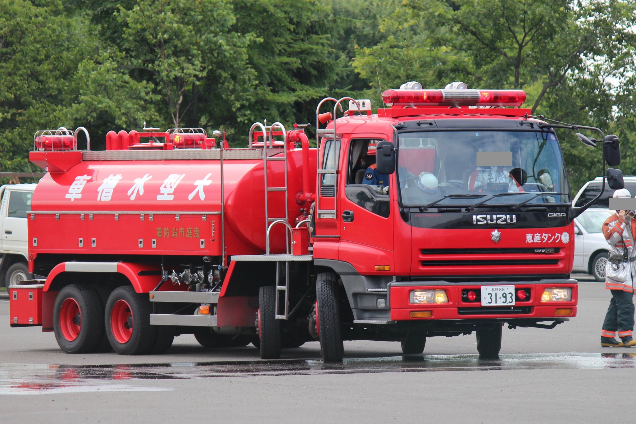 Ma Ko To 大型水槽車ってなんでこんなにカッコイイのでしょう という割には写真は全然ないんですけどね 不要不急の外出はできませんが銭函tを撮りに行きたい 恵庭市消防本部 大型水槽車 恵庭22 恵庭 大水 lの涙 過去画 T Co