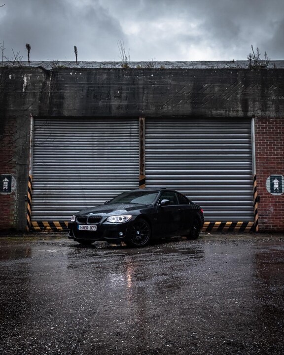 fastaholics's tweet photo. BMW 320i E92 LCI 

#BMW #3series #black https://t.co/HnGTuYJzFI